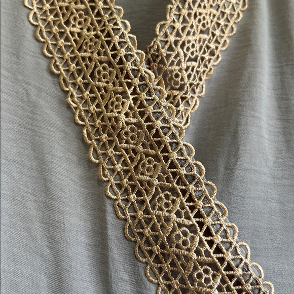 Elegant Jumpsuit - Picture 4 of 9